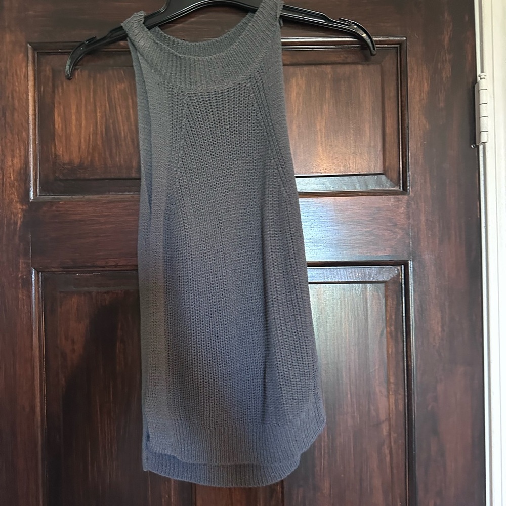 Gray Sleeveless Knit Top